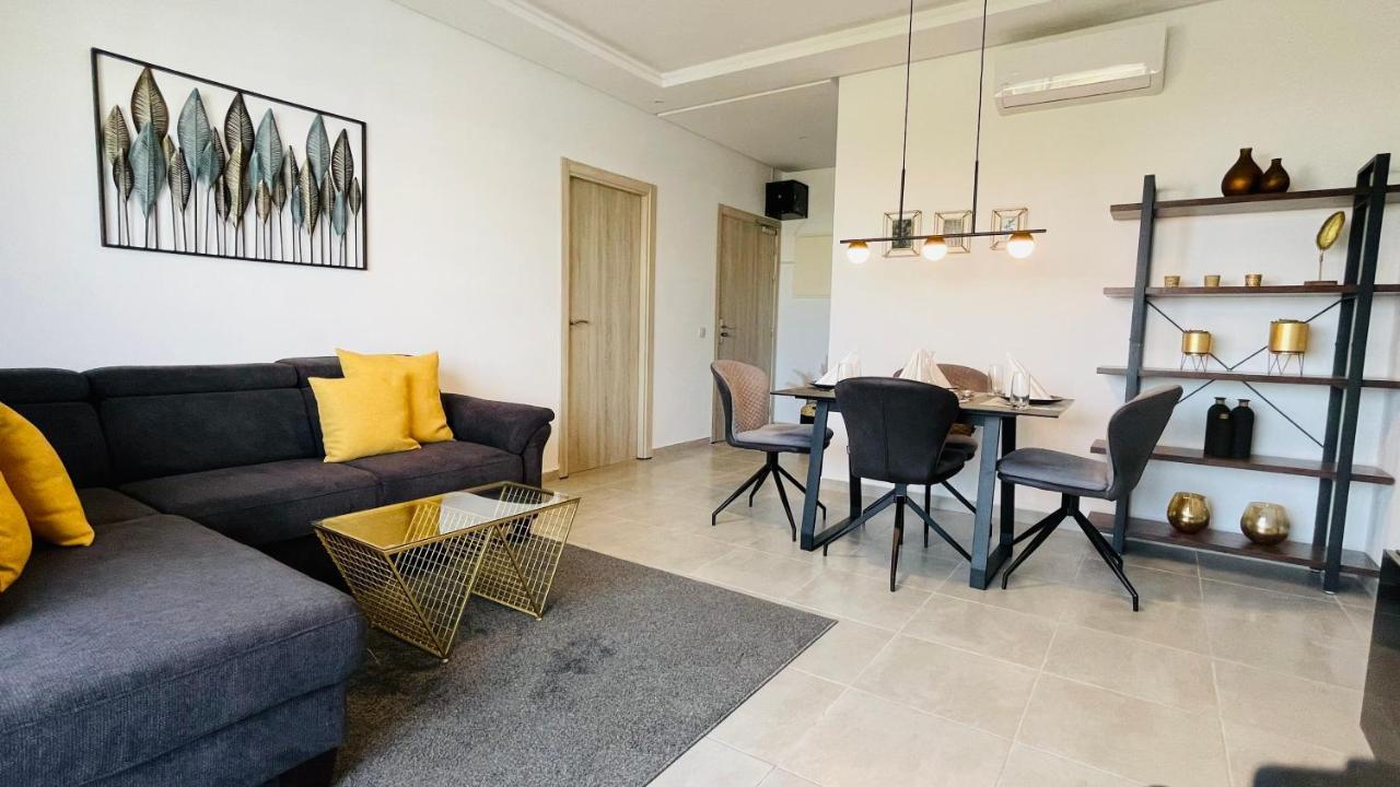 Luxury Apartment With Pool Martil Exteriör bild